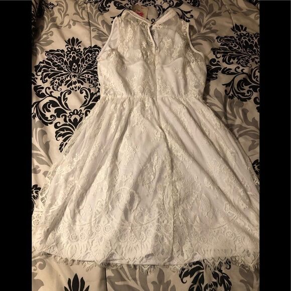 Lilly rose dress - Picture 4 of 8